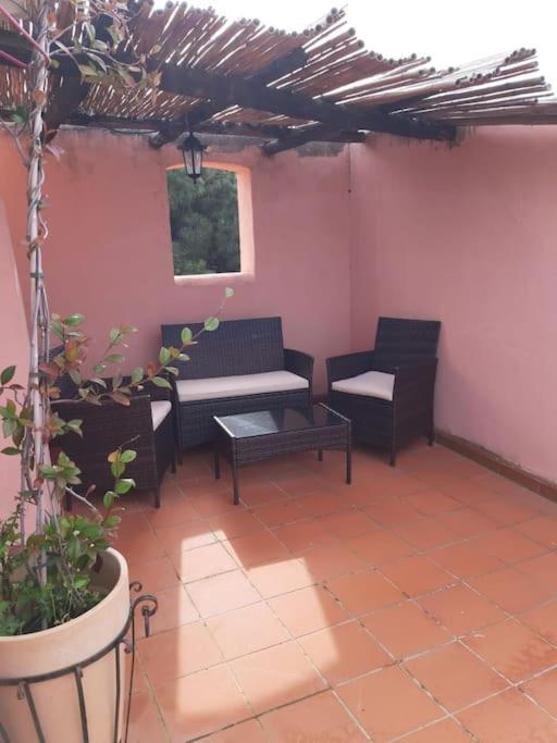 Un Angolo Di Paradiso A Pochi Passi Dal Mare Nel Villaggio Calarossa Isola Rossa Buitenkant foto
