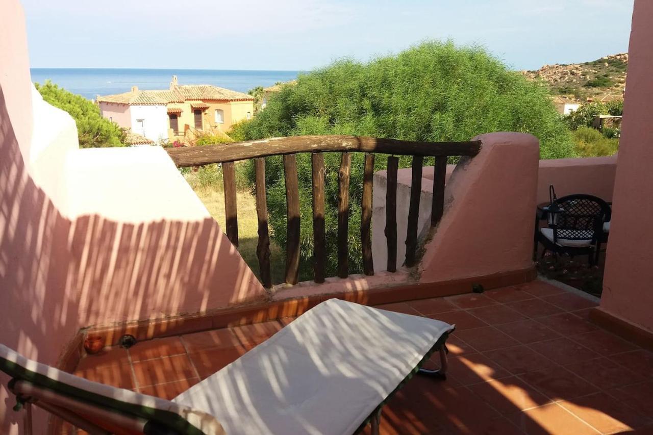 Un Angolo Di Paradiso A Pochi Passi Dal Mare Nel Villaggio Calarossa Isola Rossa Buitenkant foto